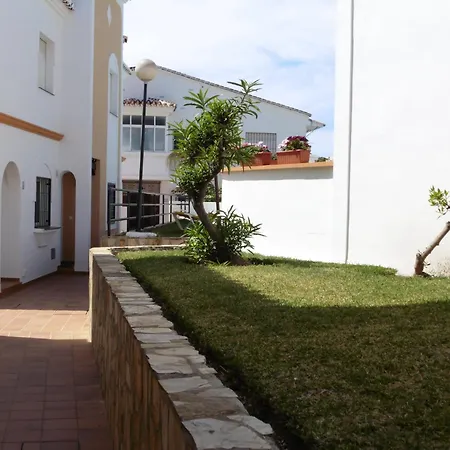 Adosado Con Piscina Апартаменты *
