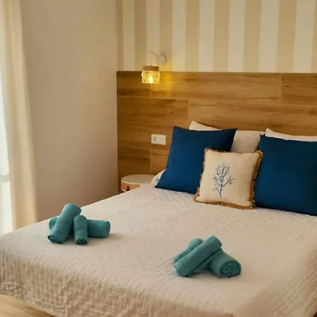 Adosado Con Piscina * Nerja