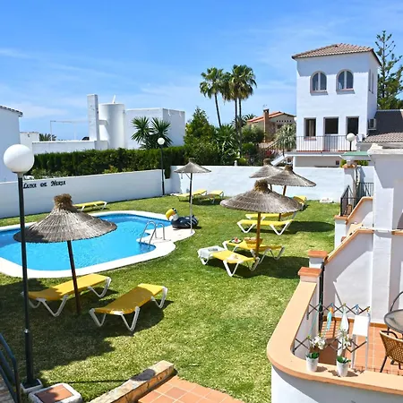 Adosado Con Piscina * Nerja