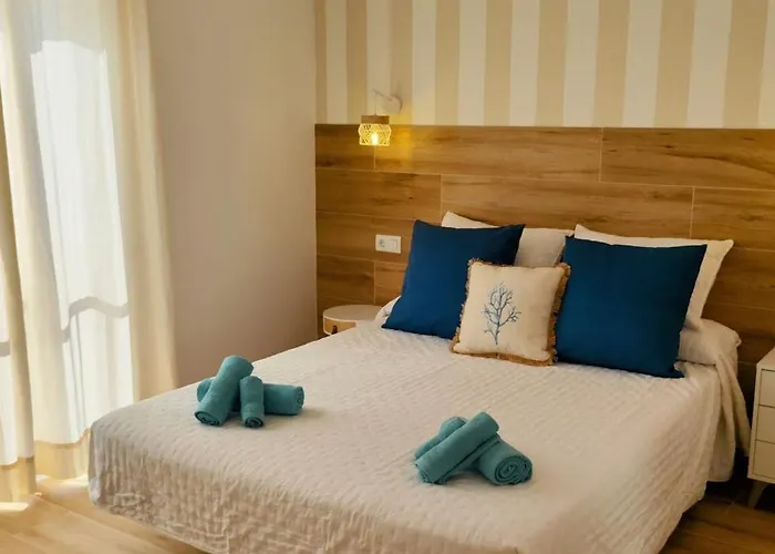 Adosado Con Piscina * Nerja