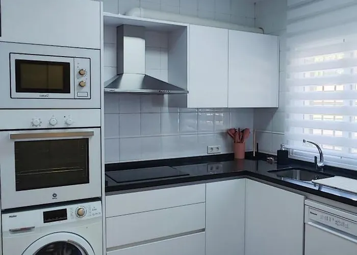 Adosado Con Piscina *