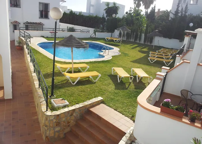 Апартаменты Adosado Con Piscina